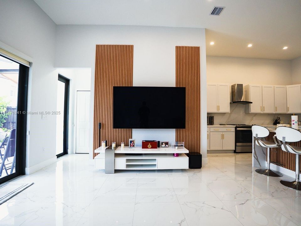 For Sale: $1,250,000 (4 beds, 4 baths, 2776 Square Feet)