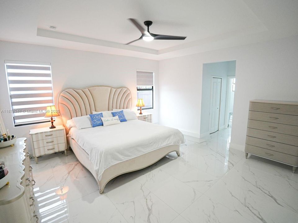 For Sale: $1,250,000 (4 beds, 4 baths, 2776 Square Feet)