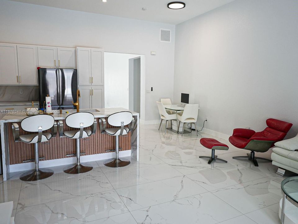 For Sale: $1,250,000 (4 beds, 4 baths, 2776 Square Feet)