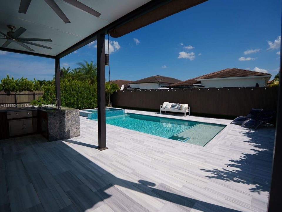 For Sale: $1,250,000 (4 beds, 4 baths, 2776 Square Feet)