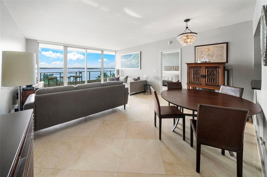 For Sale: $1,049,000 (1 beds, 1 baths, 1135 Square Feet)