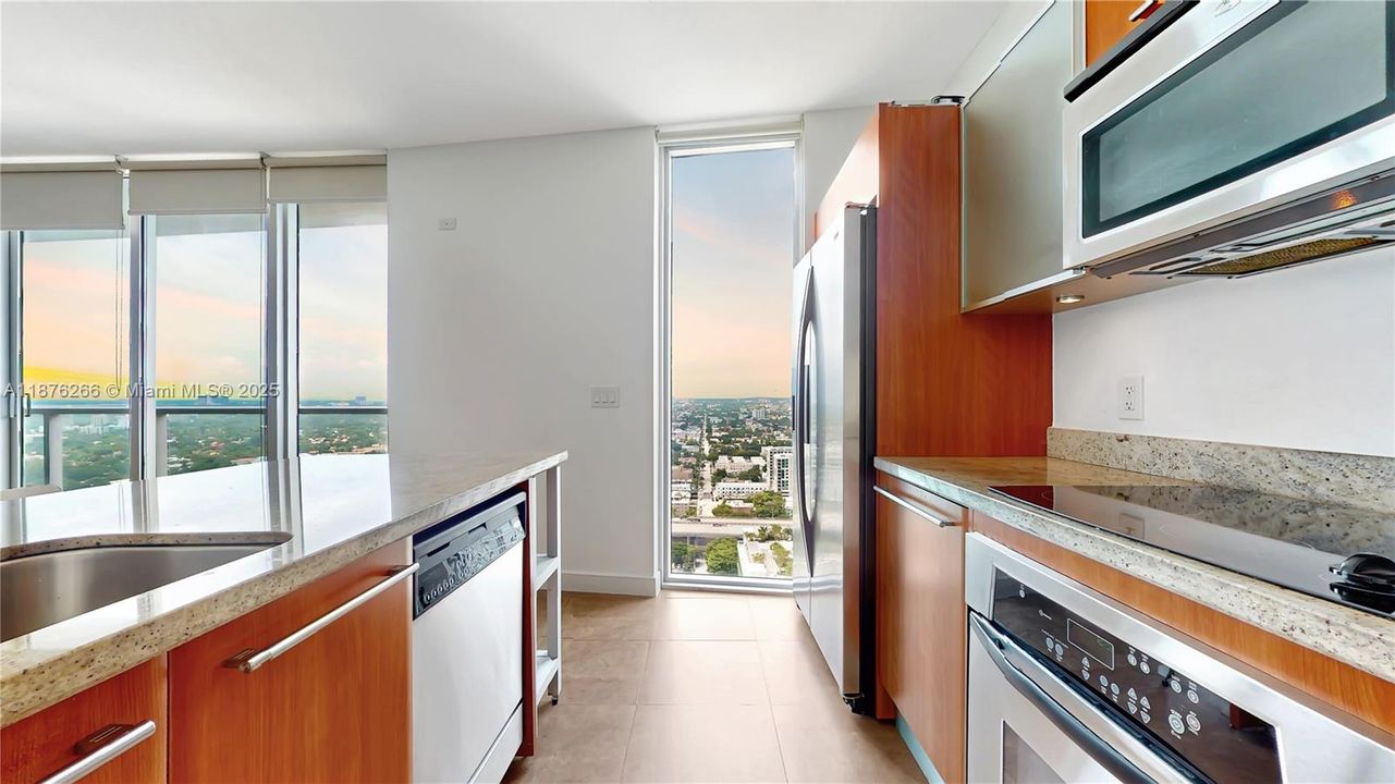 En Venta: $345,000 (0 camas, 1 baños, 580 Pies cuadrados)