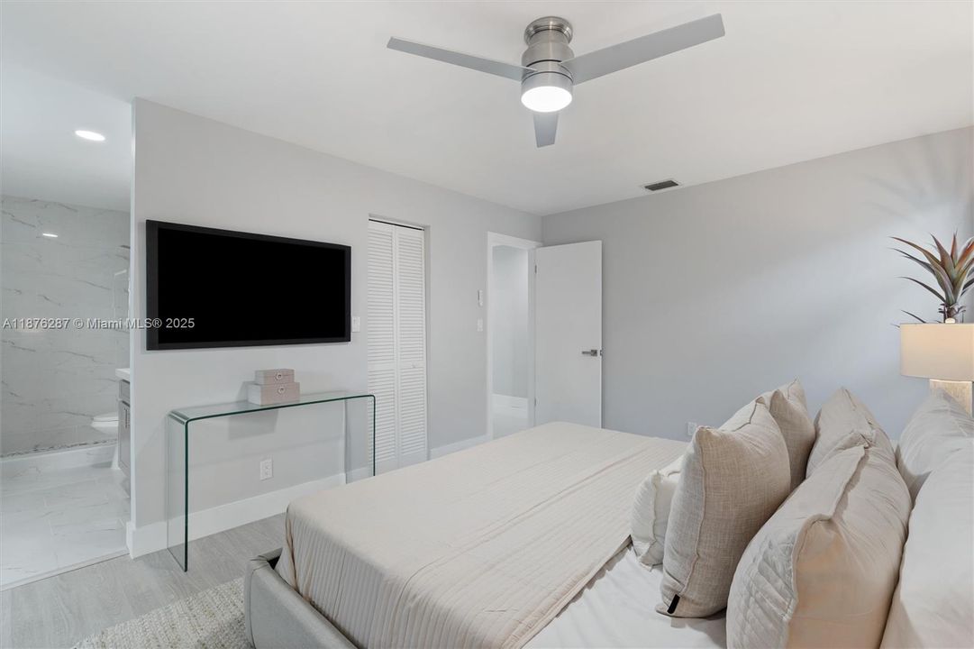 Active With Contract: $575,000 (3 beds, 2 baths, 1374 Square Feet)
