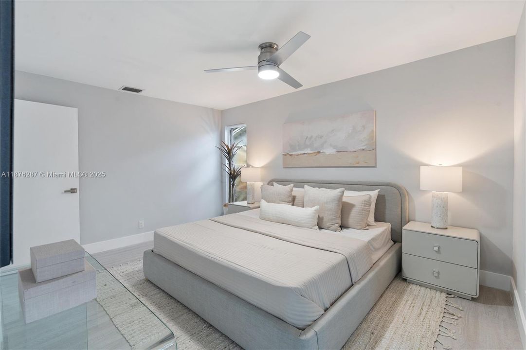 Active With Contract: $575,000 (3 beds, 2 baths, 1374 Square Feet)