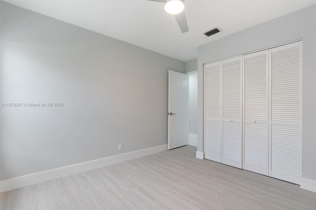 Active With Contract: $575,000 (3 beds, 2 baths, 1374 Square Feet)