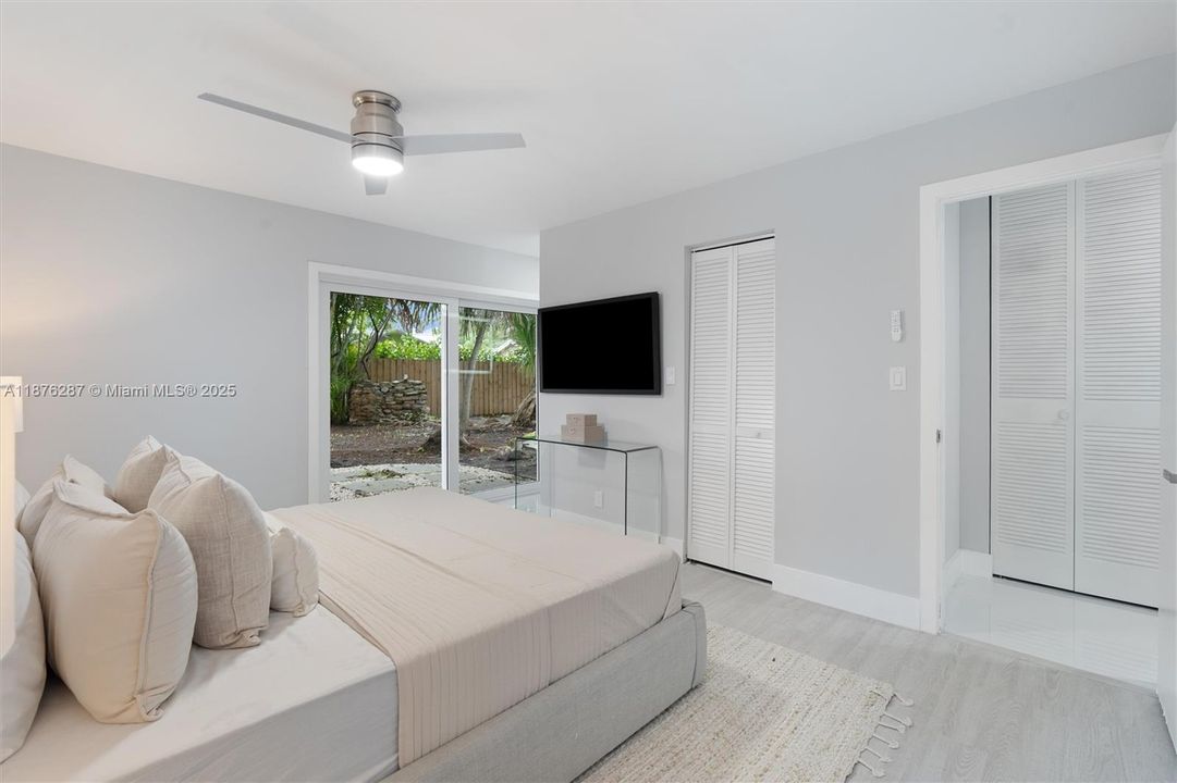 Active With Contract: $575,000 (3 beds, 2 baths, 1374 Square Feet)