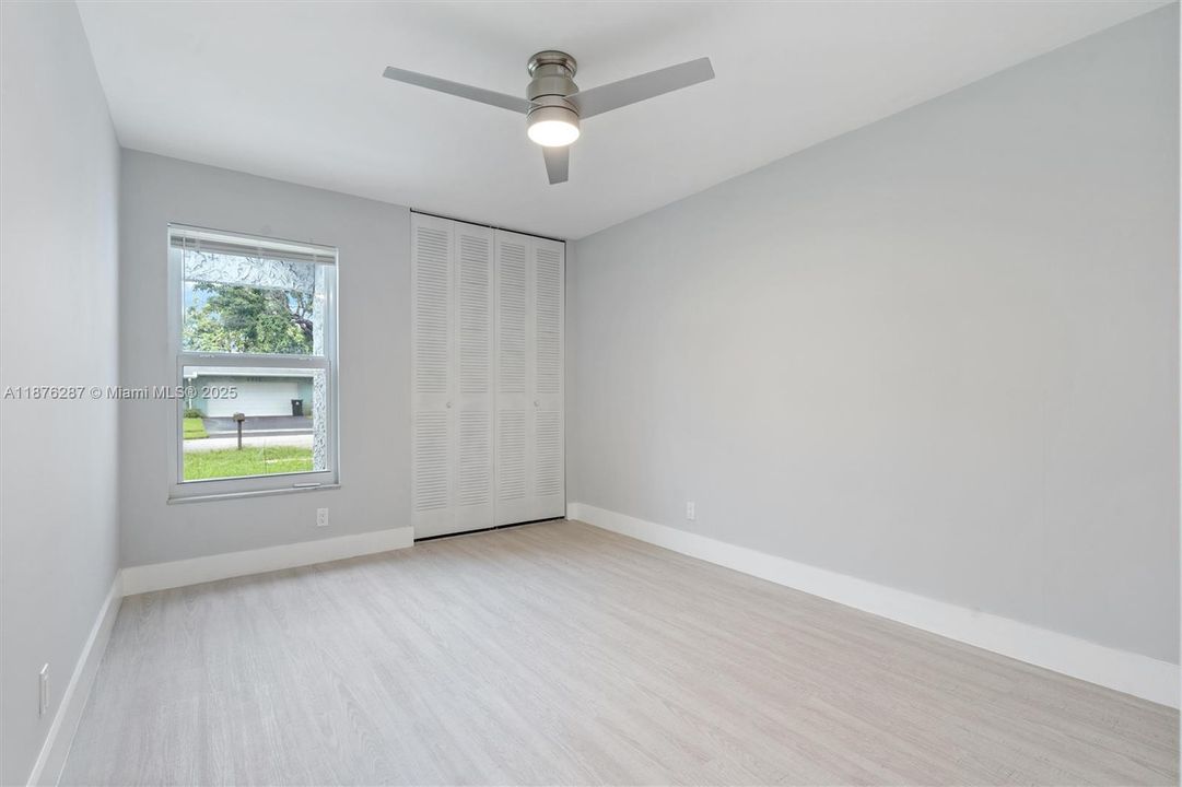 Active With Contract: $575,000 (3 beds, 2 baths, 1374 Square Feet)