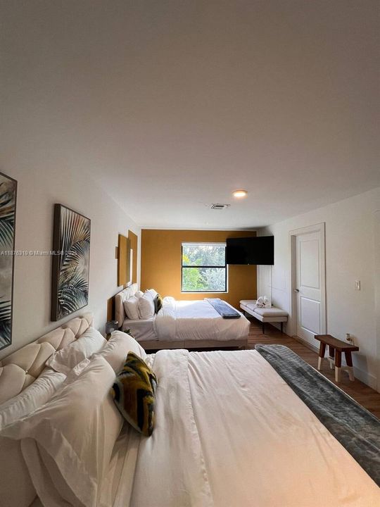 For Sale: $1,400,000 (4 beds, 4 baths, 2836 Square Feet)