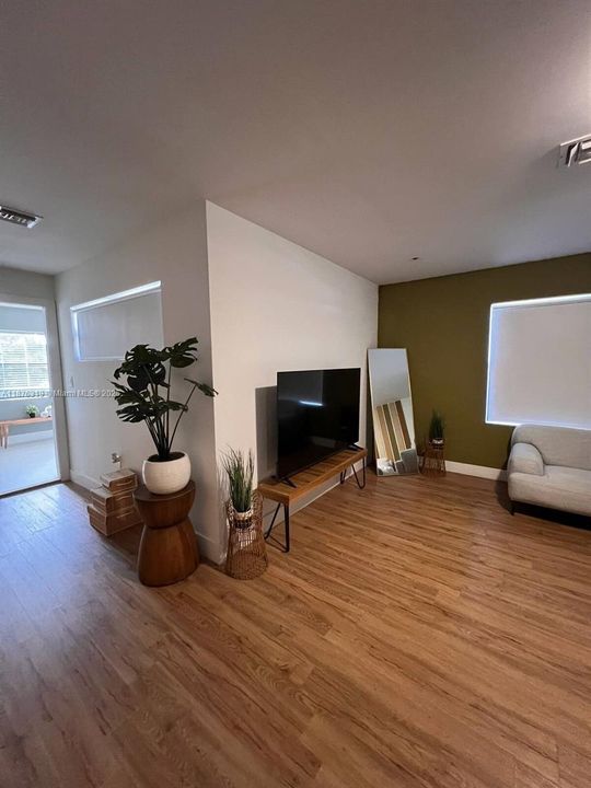 For Sale: $1,400,000 (4 beds, 4 baths, 2836 Square Feet)