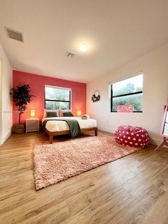 For Sale: $1,400,000 (4 beds, 4 baths, 2836 Square Feet)