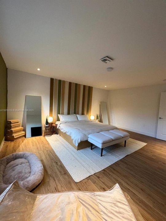 For Sale: $1,400,000 (4 beds, 4 baths, 2836 Square Feet)