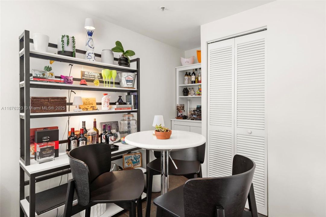 For Sale: $2,579,000 (4 beds, 4 baths, 2790 Square Feet)