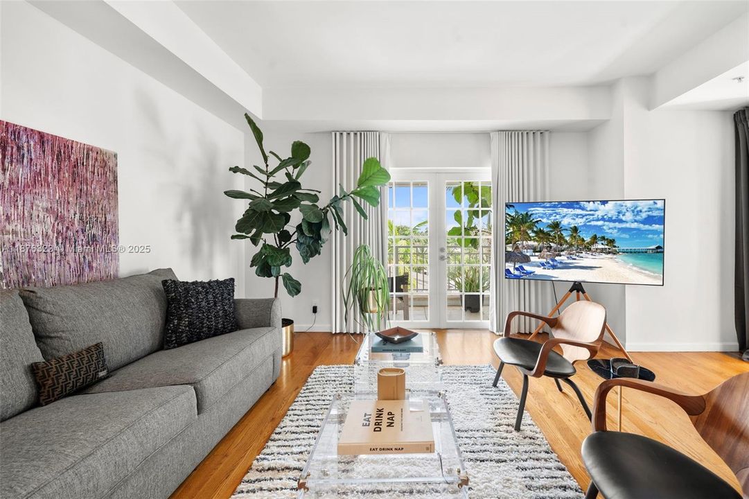 For Sale: $2,579,000 (4 beds, 4 baths, 2790 Square Feet)