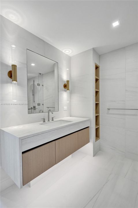 В аренду: $21,900 (3 спален, 3 ванн, 0 Квадратных фут)