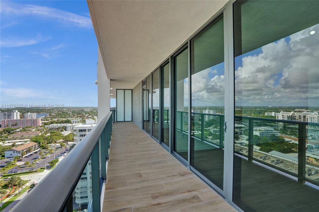 В аренду: $21,900 (3 спален, 3 ванн, 0 Квадратных фут)