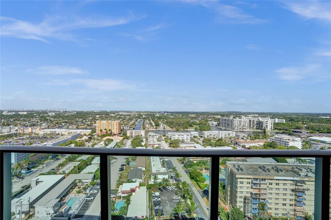 В аренду: $21,900 (3 спален, 3 ванн, 0 Квадратных фут)