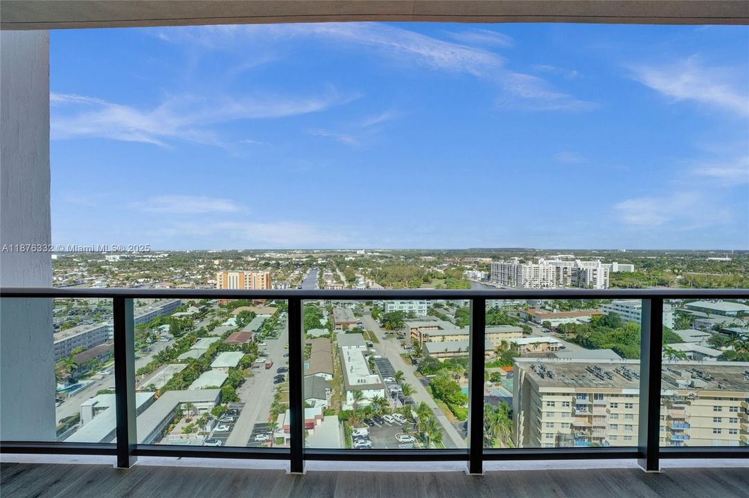 В аренду: $21,900 (3 спален, 3 ванн, 0 Квадратных фут)