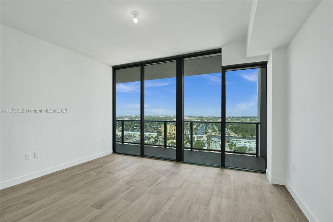 В аренду: $21,900 (3 спален, 3 ванн, 0 Квадратных фут)