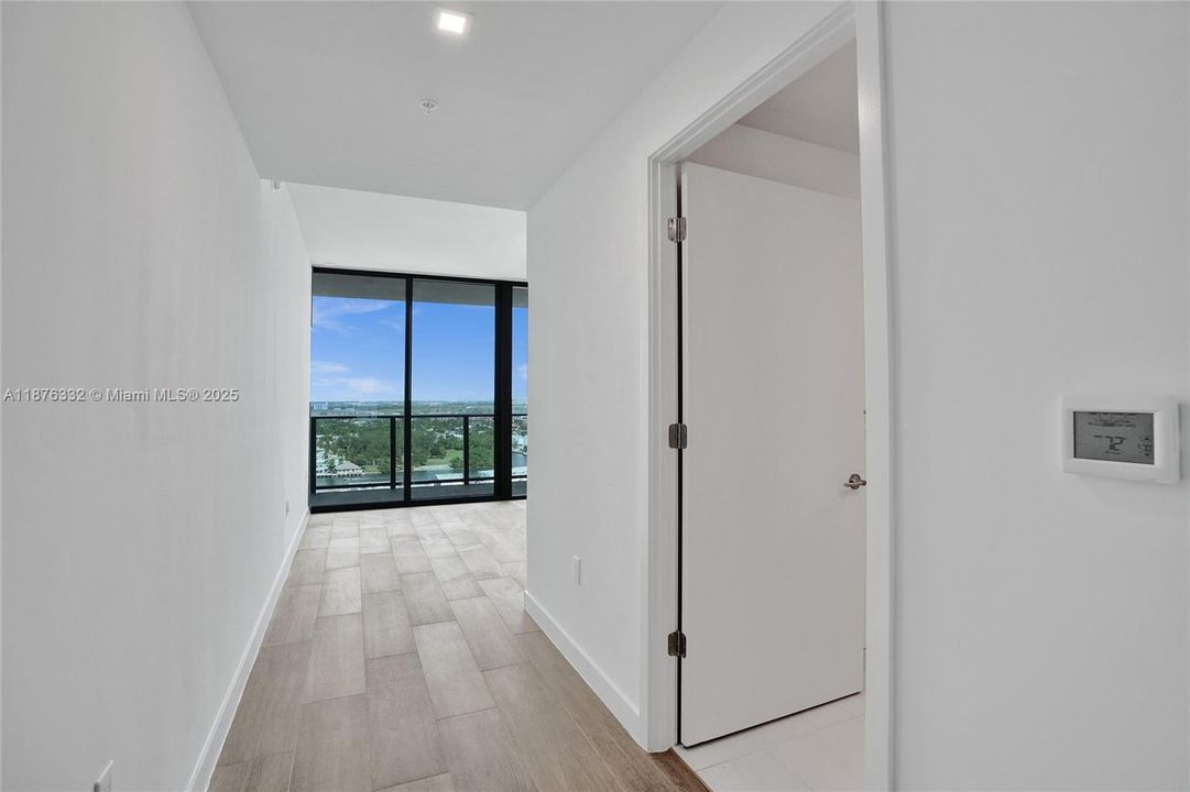 В аренду: $21,900 (3 спален, 3 ванн, 0 Квадратных фут)