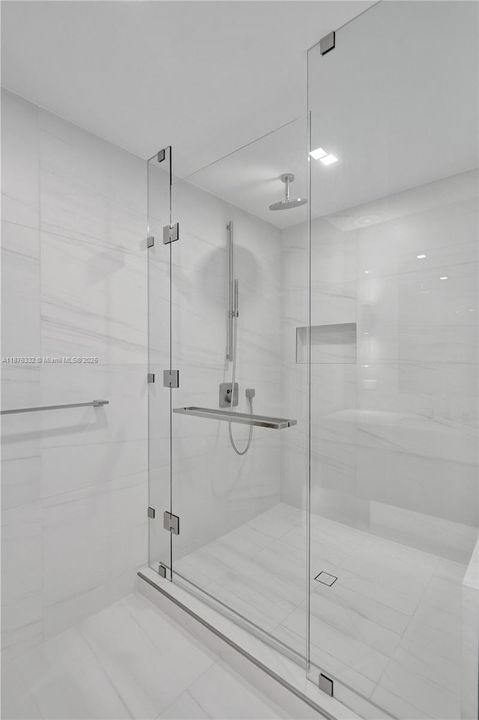 В аренду: $21,900 (3 спален, 3 ванн, 0 Квадратных фут)