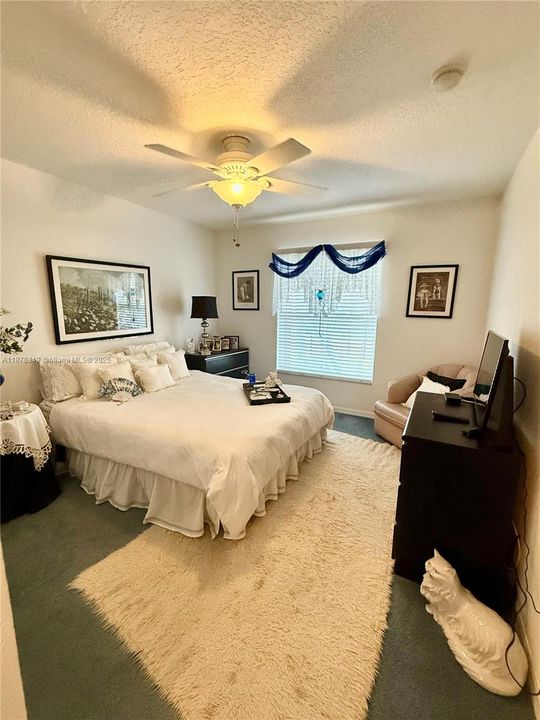 最近售出: $395,000 (3 贝兹, 2 浴室, 1871 平方英尺)