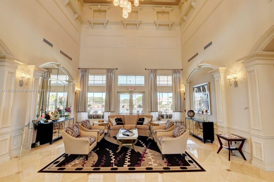 最近售出: $395,000 (3 贝兹, 2 浴室, 1871 平方英尺)