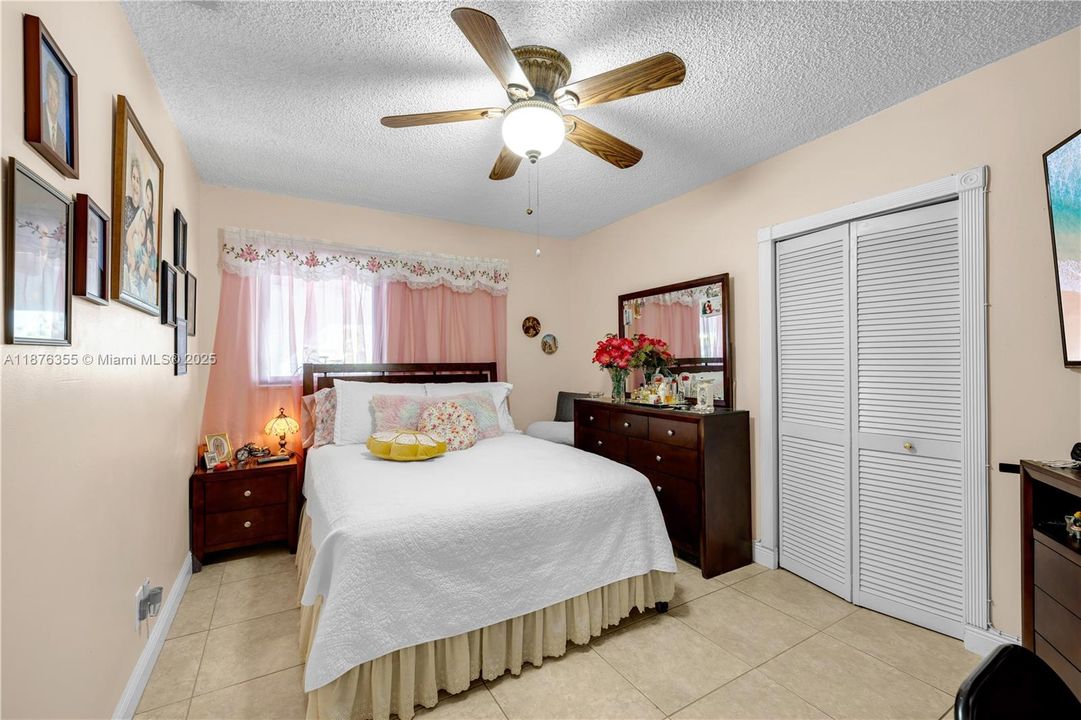 待售: $1,150,000 (4 贝兹, 3 浴室, 3202 平方英尺)