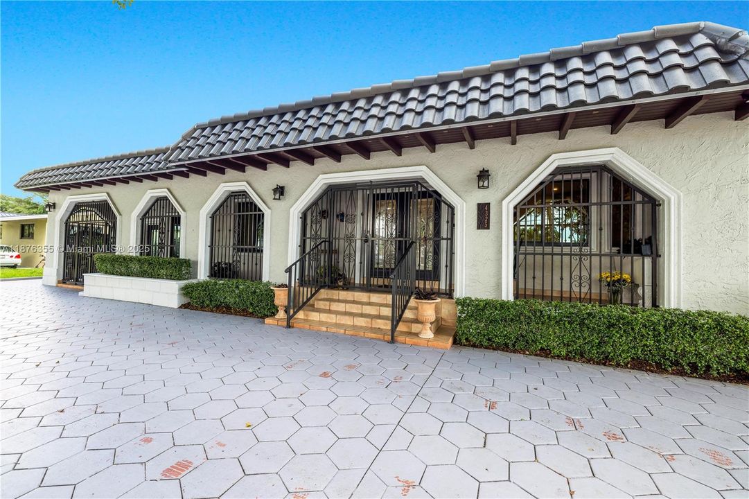 待售: $1,150,000 (4 贝兹, 3 浴室, 3202 平方英尺)