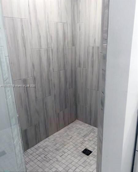 Под контрактом: $3,500 (3 спален, 2 ванн, 1206 Квадратных фут)