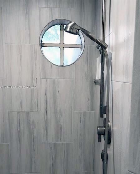 Под контрактом: $3,500 (3 спален, 2 ванн, 1206 Квадратных фут)