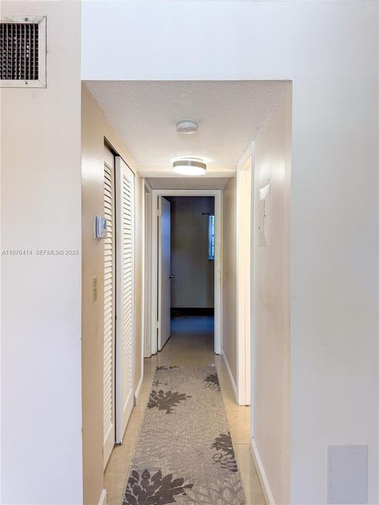 For Sale: $120,000 (2 beds, 1 baths, 650 Square Feet)