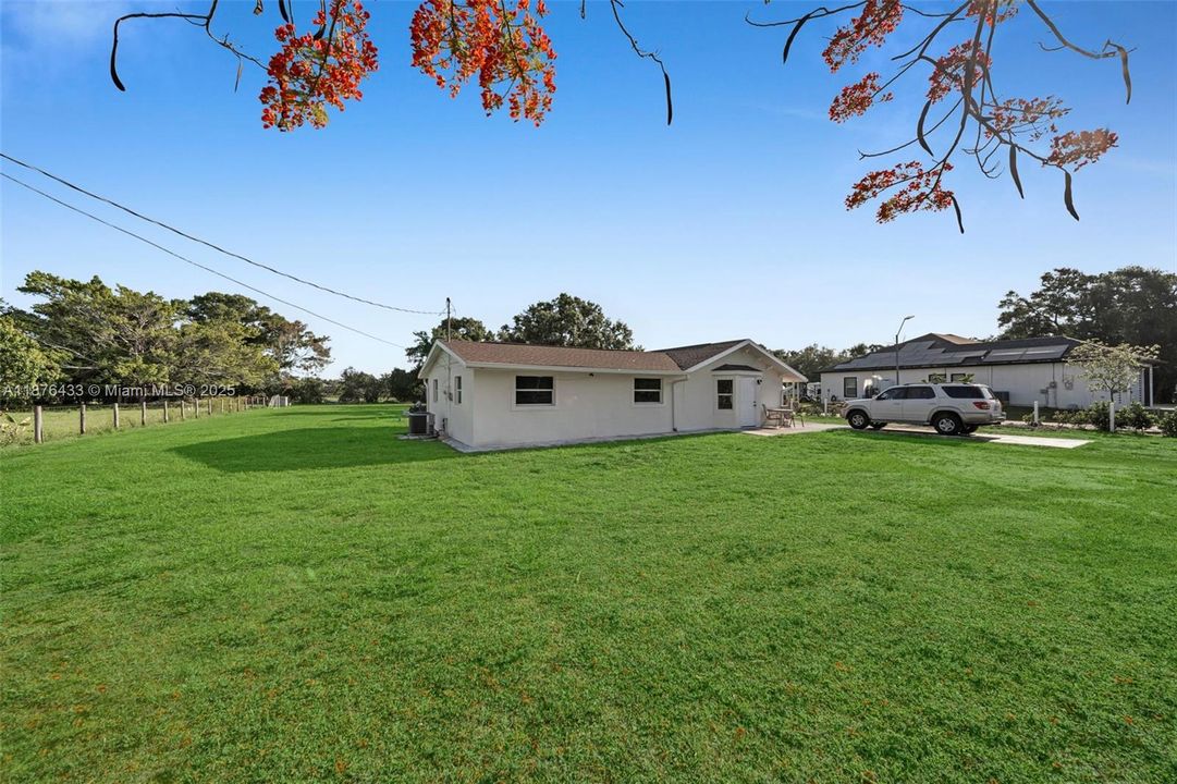 待售: $349,900 (3 贝兹, 2 浴室, 1380 平方英尺)