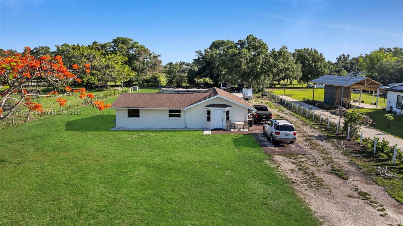 待售: $349,900 (3 贝兹, 2 浴室, 1380 平方英尺)