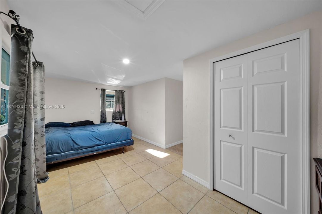 待售: $349,900 (3 贝兹, 2 浴室, 1380 平方英尺)