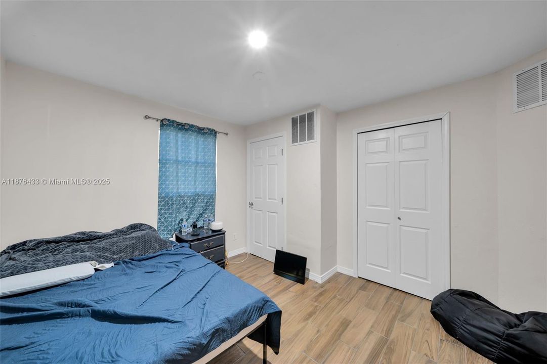 待售: $349,900 (3 贝兹, 2 浴室, 1380 平方英尺)