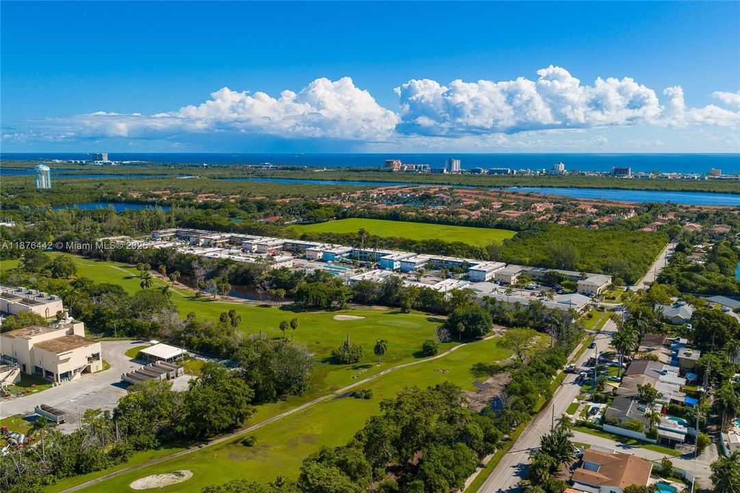 For Sale: $149,000 (1 beds, 1 baths, 580 Square Feet)