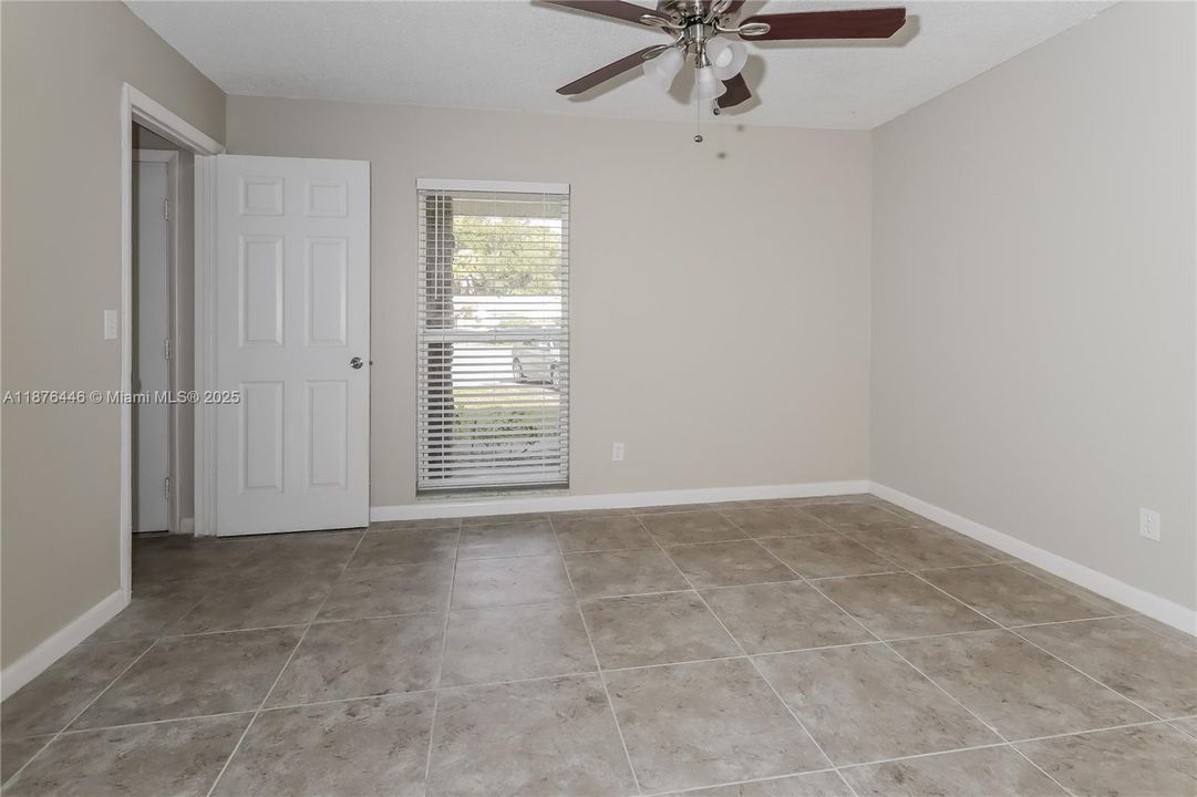 最近租的: $2,520 (3 贝兹, 2 浴室, 1000 平方英尺)