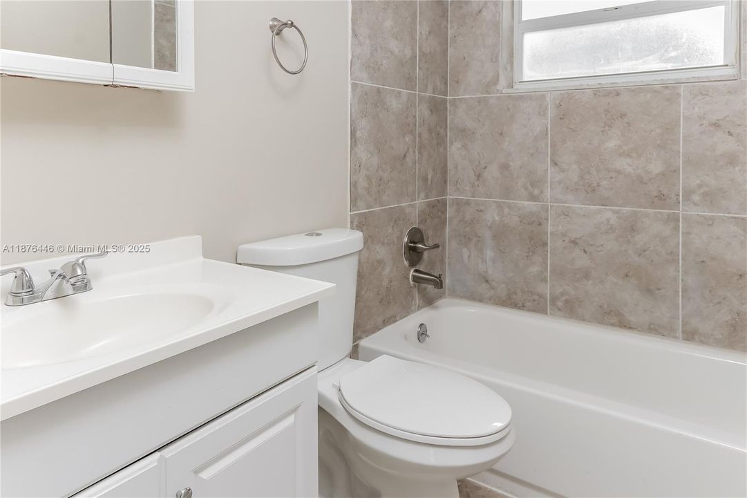 最近租的: $2,520 (3 贝兹, 2 浴室, 1000 平方英尺)