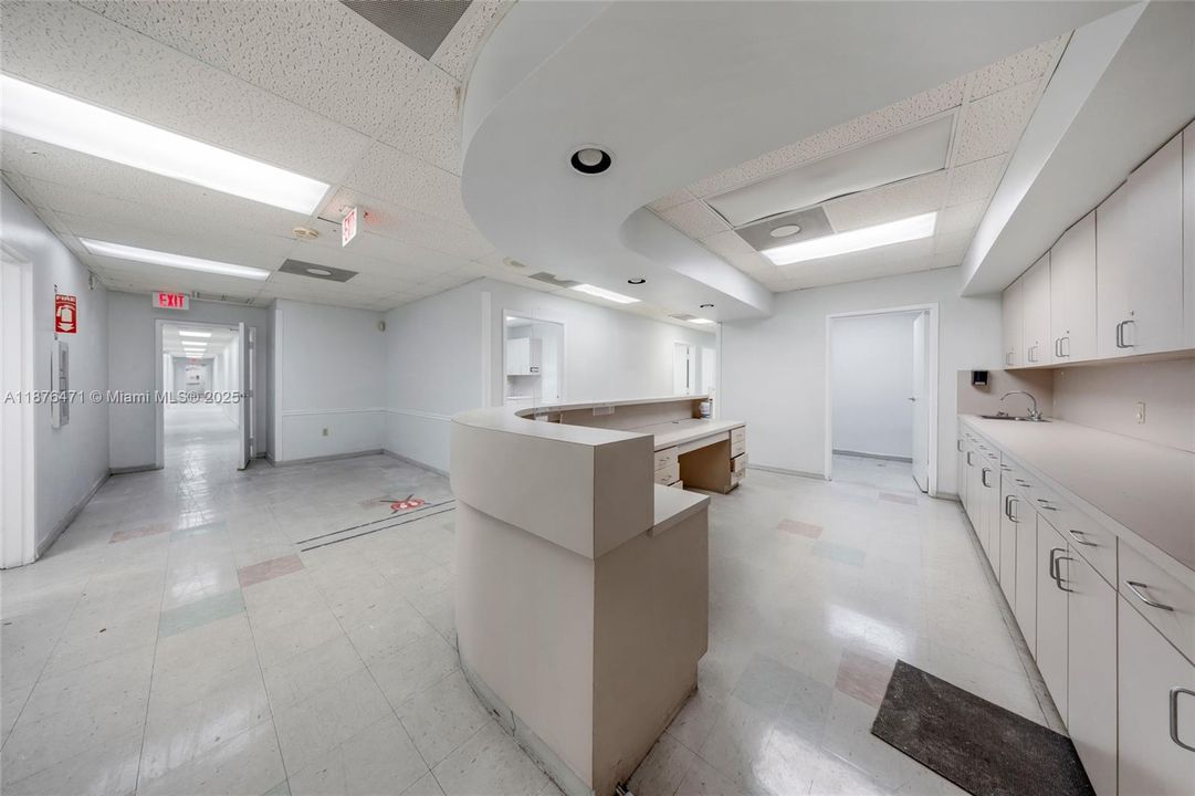 待售: $5,750,000 (0 贝兹, 0 浴室, 0 平方英尺)