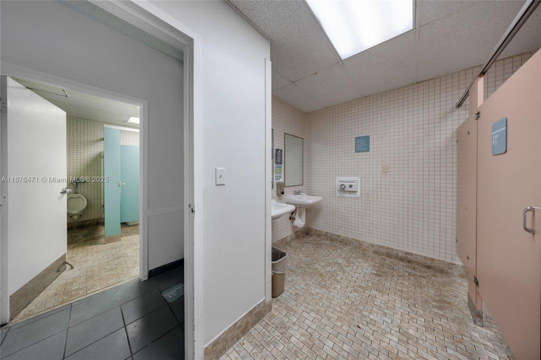 待售: $5,750,000 (0 贝兹, 0 浴室, 0 平方英尺)