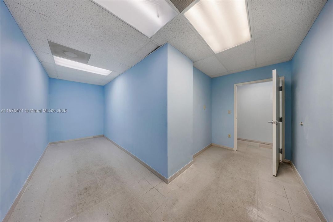 待售: $5,750,000 (0 贝兹, 0 浴室, 0 平方英尺)