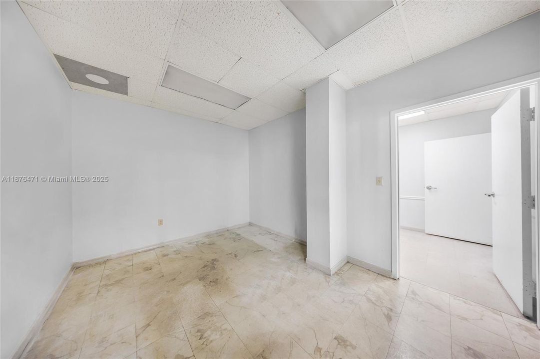 待售: $5,750,000 (0 贝兹, 0 浴室, 0 平方英尺)