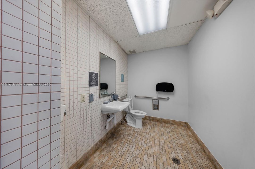 待售: $5,750,000 (0 贝兹, 0 浴室, 0 平方英尺)