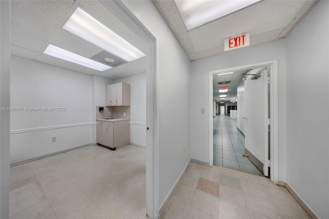 待售: $5,750,000 (0 贝兹, 0 浴室, 0 平方英尺)