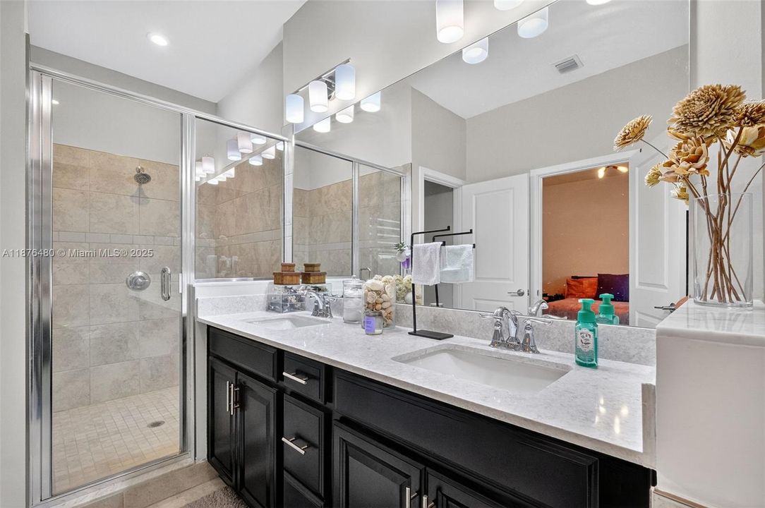 For Sale: $669,000 (4 beds, 3 baths, 2556 Square Feet)