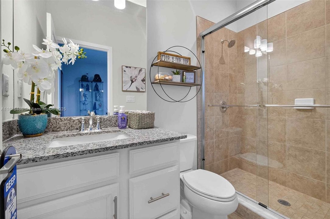 For Sale: $669,000 (4 beds, 3 baths, 2556 Square Feet)