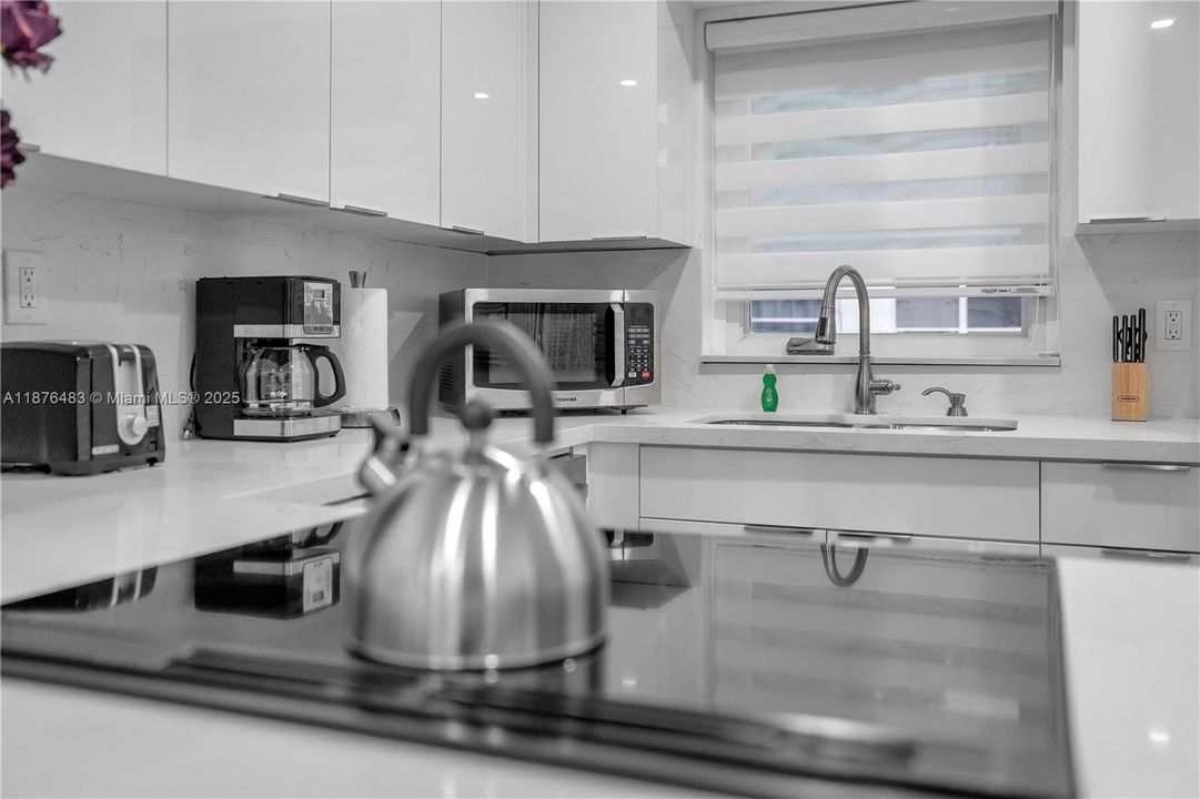 待售: $895,000 (0 贝兹, 0 浴室, 1460 平方英尺)