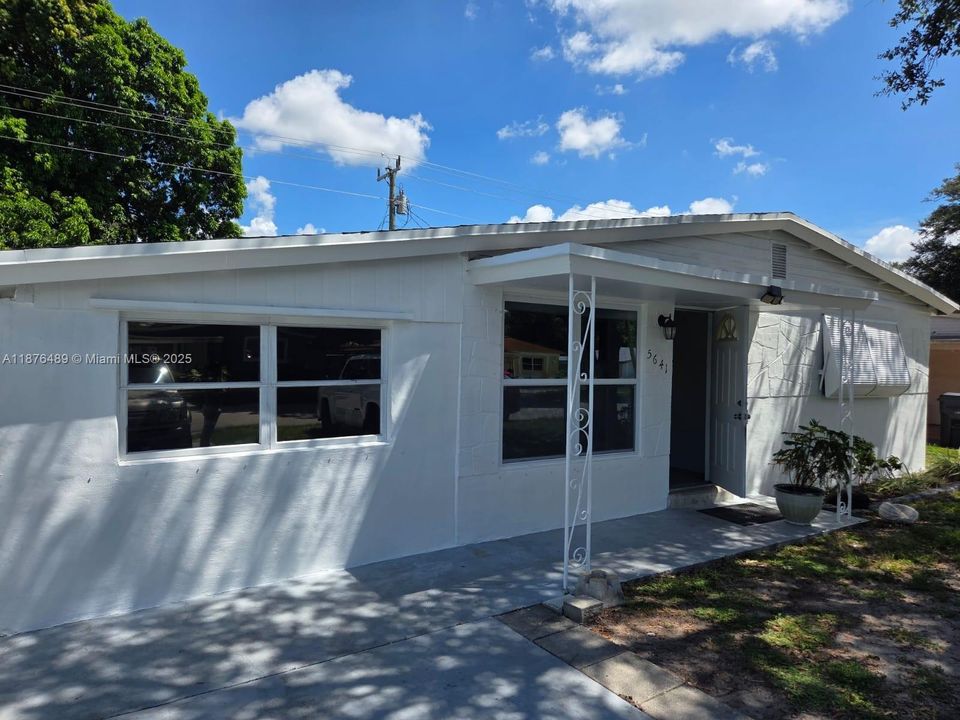 Recently Sold: $439,000 (3 beds, 1 baths, 1107 Square Feet)