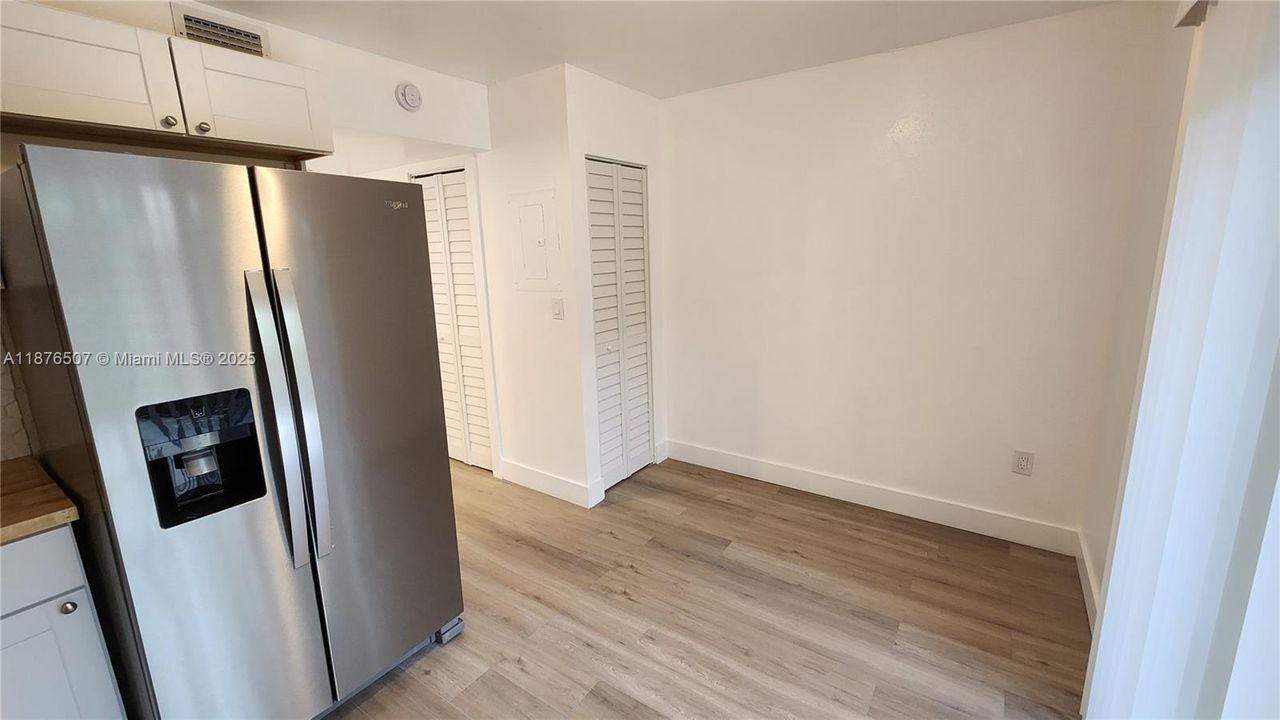 Recientemente alquilado: $2,625 (2 camas, 1 baños, 914 Pies cuadrados)