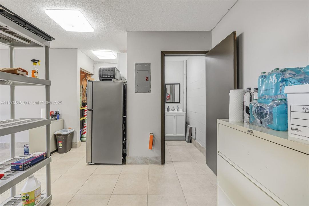 合同活跃: $350,000 (0 贝兹, 0 浴室, 0 平方英尺)